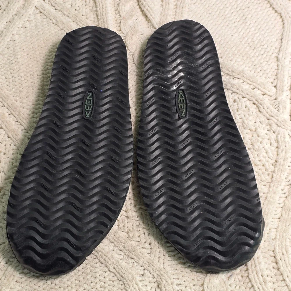 KEEN Waimea Toe Protect Flip Flops Blue Thong Sandals Mens 9.5 Excellent